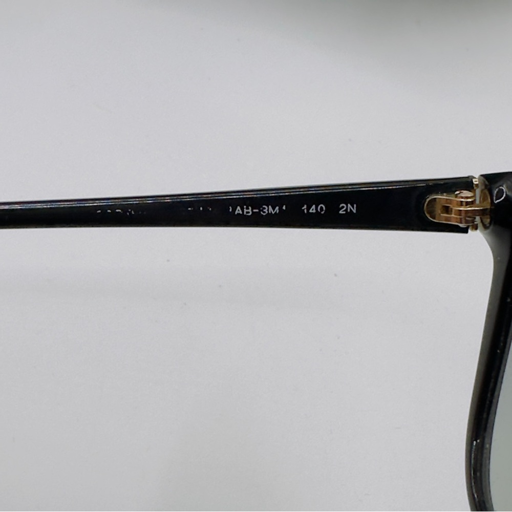 Black prada cat eye sunglasses with gray radiant lenses - Picture 6 of 7